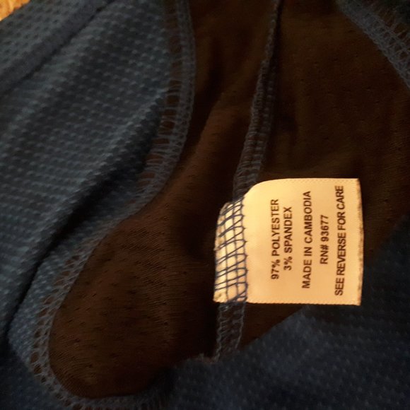 Two t-shirts - Picture 4 of 11